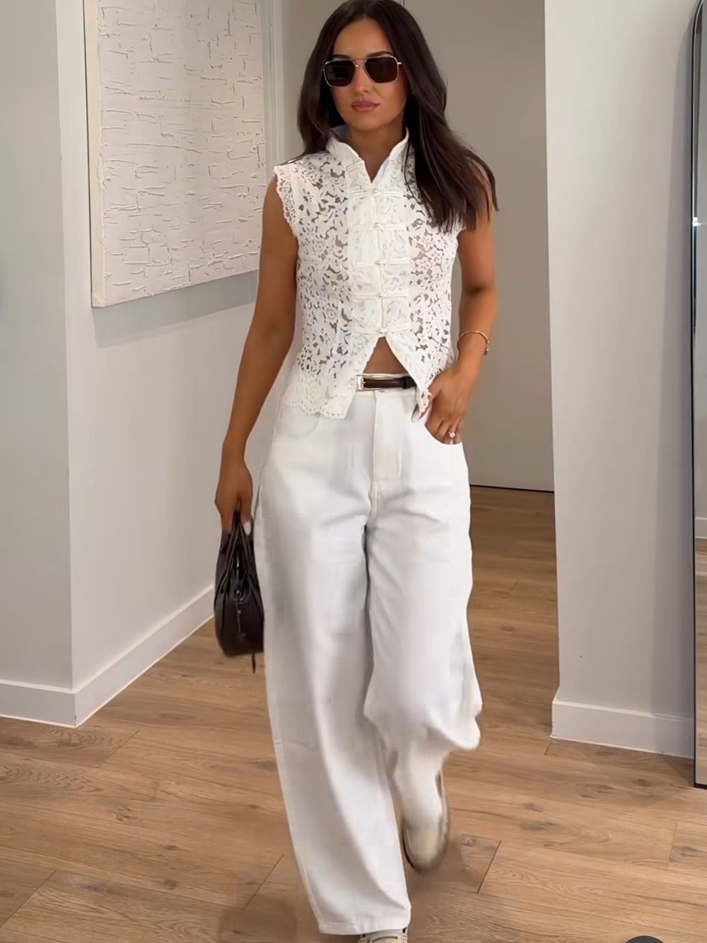 Zara White Lace Sleeveless Button-Front Camisole